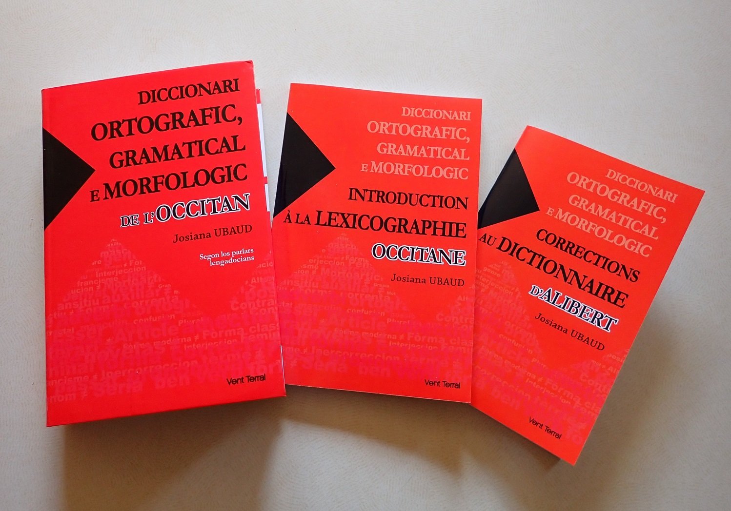 Diccionari ortografic, gramatical e morfologic de l'occitan, Josiana Ubaud